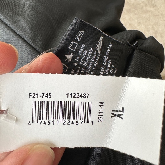 NWT Guilty tights - Picture 5 of 5